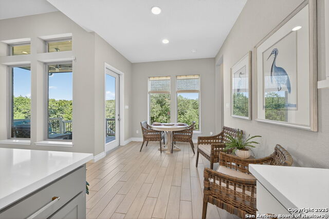 Listing photo id 21 for 24314 Downhill Lie