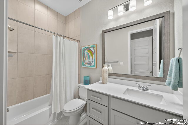 Listing photo id 35 for 24314 Downhill Lie