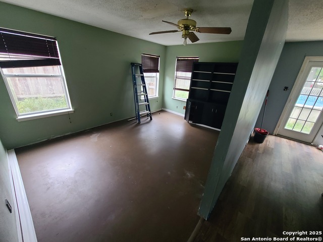 Listing photo id 10 for 8607 Silver Quail