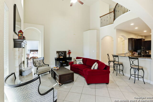 Listing photo id 11 for 113 Misty Dawn