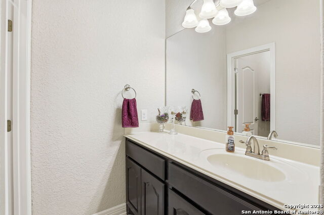 Listing photo id 35 for 113 Misty Dawn