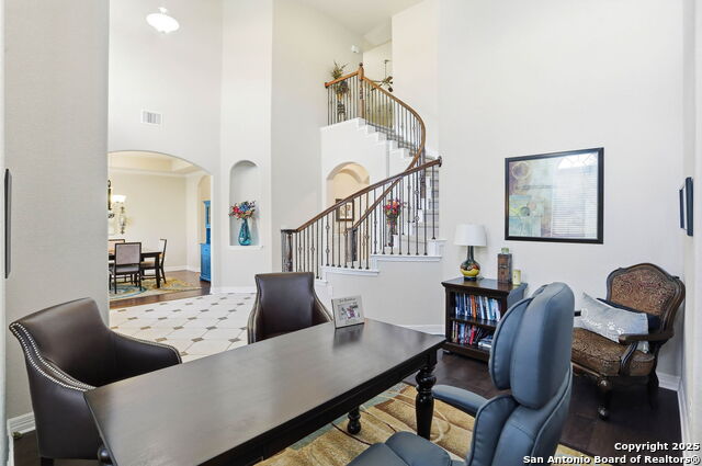 Listing photo id 5 for 113 Misty Dawn