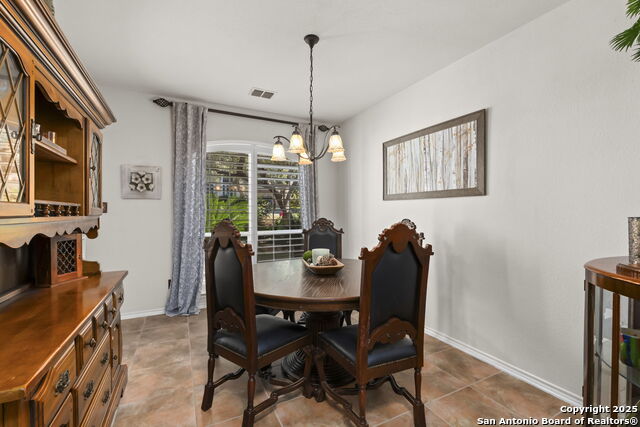 Listing photo id 15 for 26111 Starling Hill