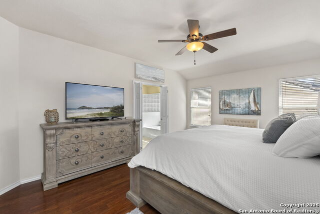 Listing photo id 20 for 26111 Starling Hill