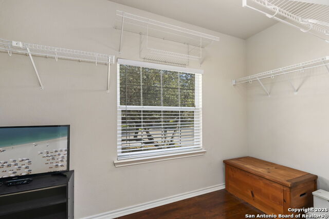 Listing photo id 21 for 26111 Starling Hill