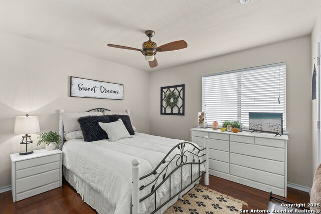 Listing photo id 25 for 26111 Starling Hill