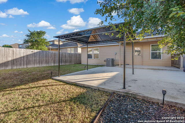 Listing photo id 31 for 11839 Silver Arbor