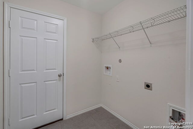 Listing photo id 33 for 11839 Silver Arbor