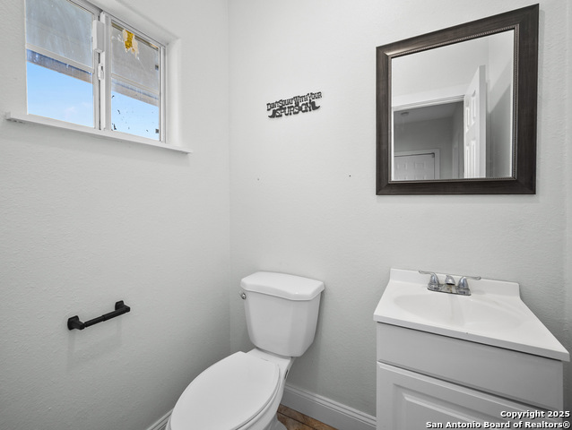 Image 18 of 50 For 4495 Sh 16 N