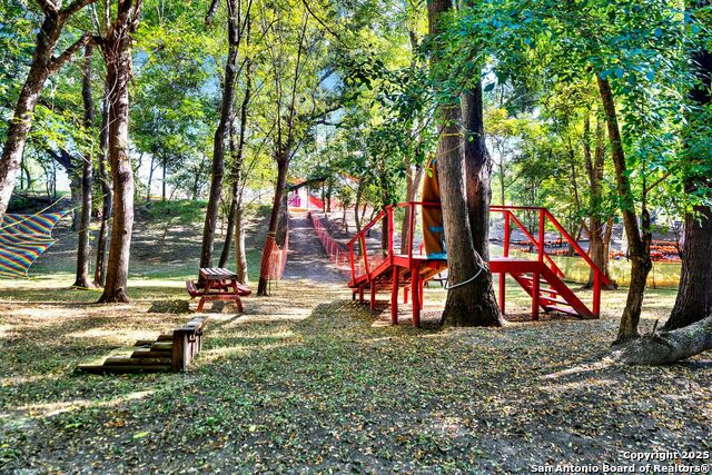 Listing photo id 23 for 1877 County Road 4713