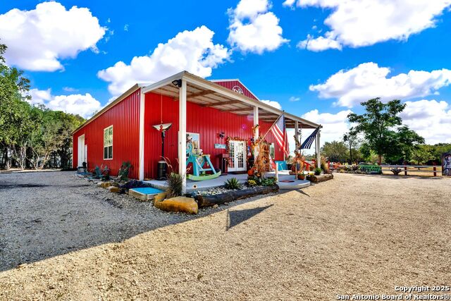 Listing photo id 36 for 1877 County Road 4713