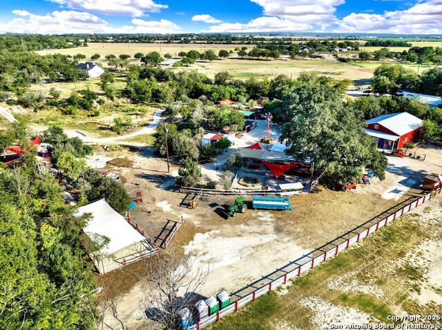 Listing photo id 2 for 1877 County Road 4713