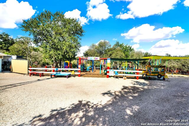 Listing photo id 39 for 1877 County Road 4713