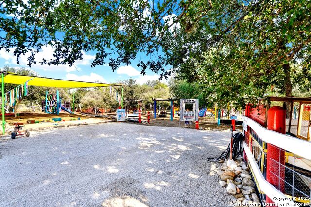 Listing photo id 40 for 1877 County Road 4713