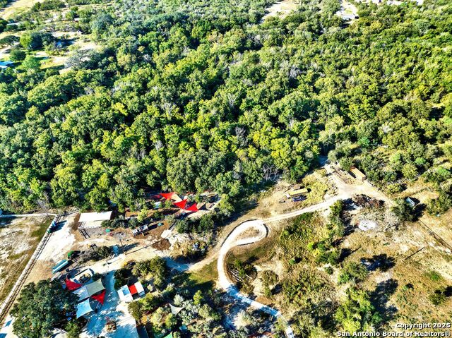 Listing photo id 43 for 1877 County Road 4713