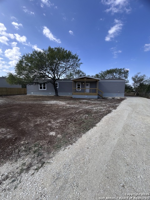 Details for 268 County Road 4637, Hondo, TX 78861