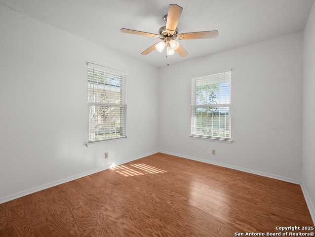 Listing photo id 21 for 4007 Meadowlark