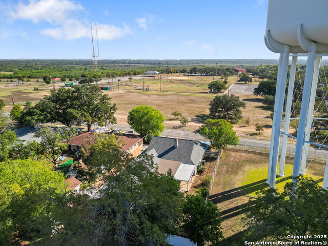 Listing photo id 36 for 4007 Meadowlark