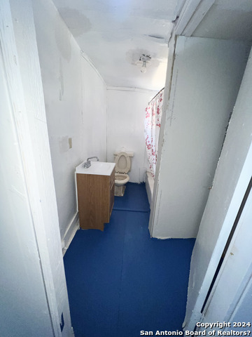 Image 13 of 21 For 406 Camp S