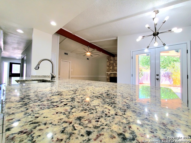 Listing photo id 18 for 6206 Mesa Verde St