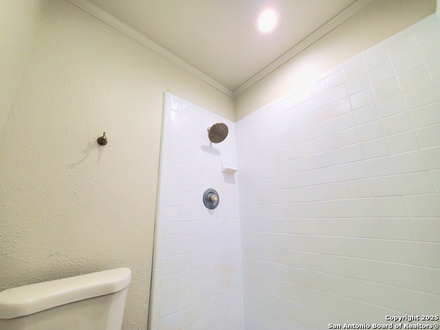 Listing photo id 35 for 6206 Mesa Verde St