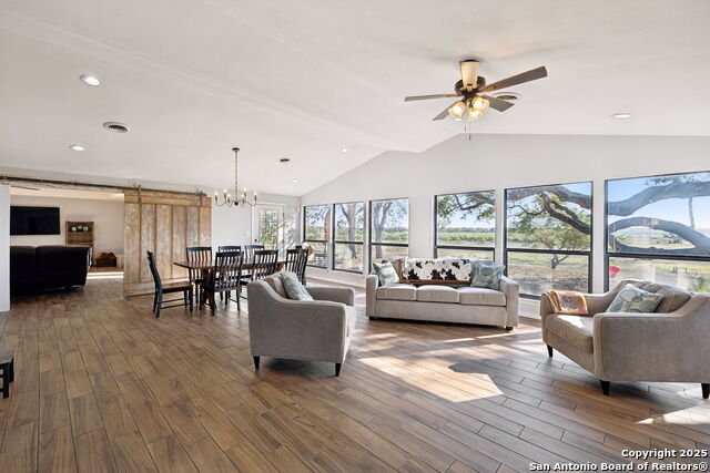 Image 18 of 142 For 7970 Us Highway 87