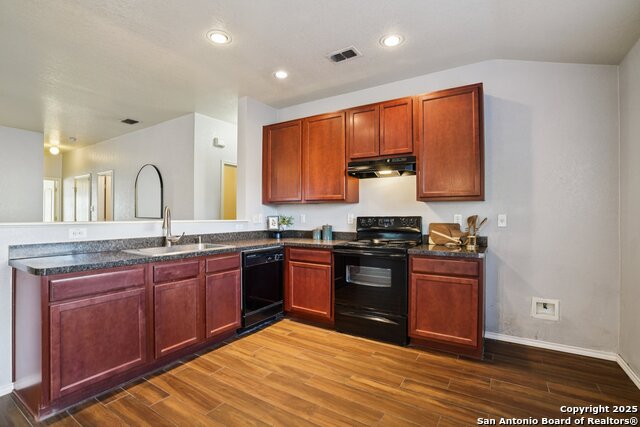 Image 11 of 27 For 4714 Dapple Dr