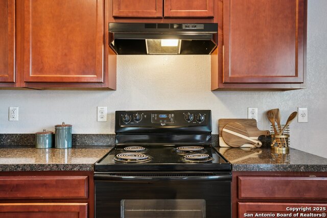 Image 12 of 27 For 4714 Dapple Dr