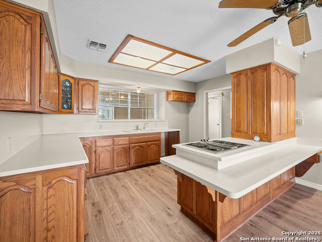 Listing photo id 10 for 126 Boardwalk Dr