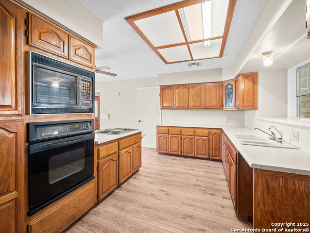 Listing photo id 11 for 126 Boardwalk Dr