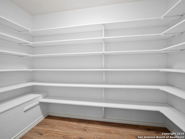 Listing photo id 13 for 126 Boardwalk Dr