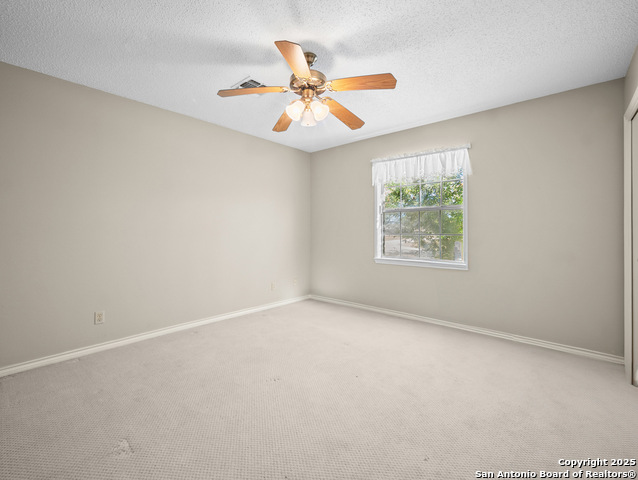 Listing photo id 18 for 126 Boardwalk Dr