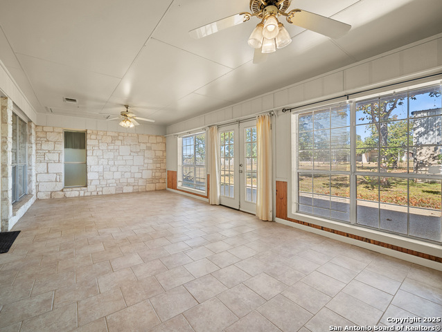 Listing photo id 25 for 126 Boardwalk Dr