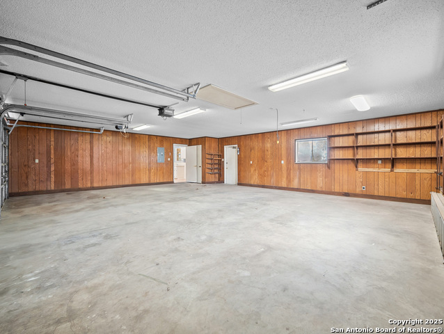 Listing photo id 33 for 126 Boardwalk Dr