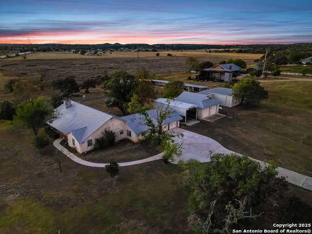 Listing photo id 55 for 126 Boardwalk Dr