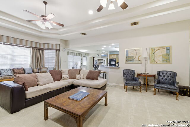 Listing photo id 11 for 212 Sunbelt Loop E