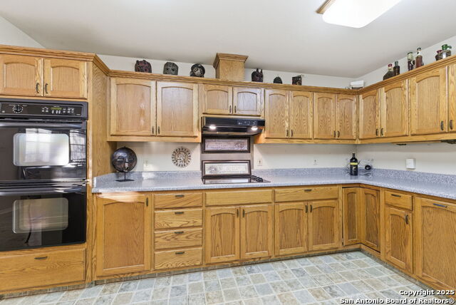 Listing photo id 15 for 212 Sunbelt Loop E