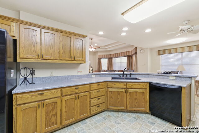 Listing photo id 16 for 212 Sunbelt Loop E