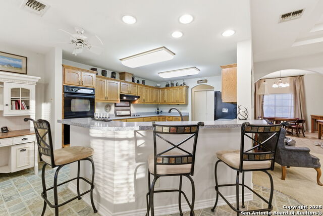 Listing photo id 21 for 212 Sunbelt Loop E