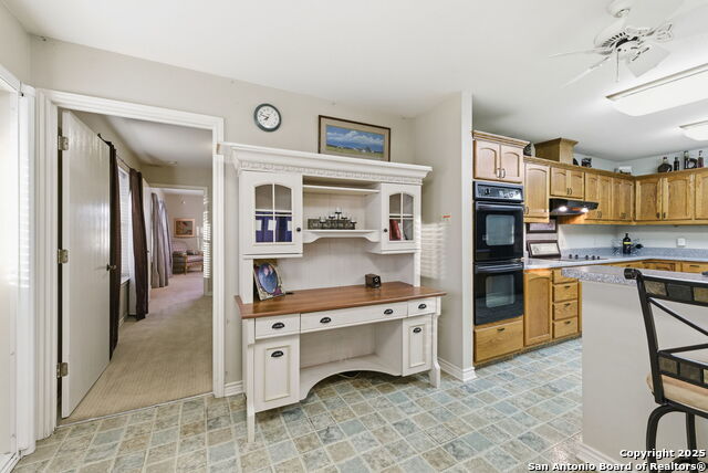 Listing photo id 23 for 212 Sunbelt Loop E