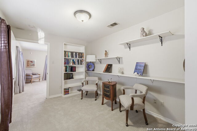 Listing photo id 32 for 212 Sunbelt Loop E