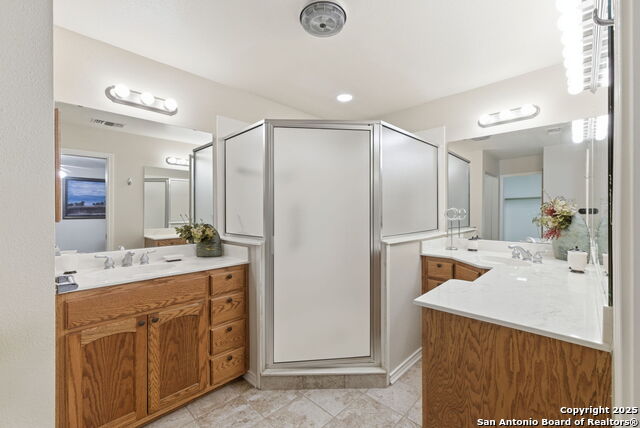 Listing photo id 36 for 212 Sunbelt Loop E