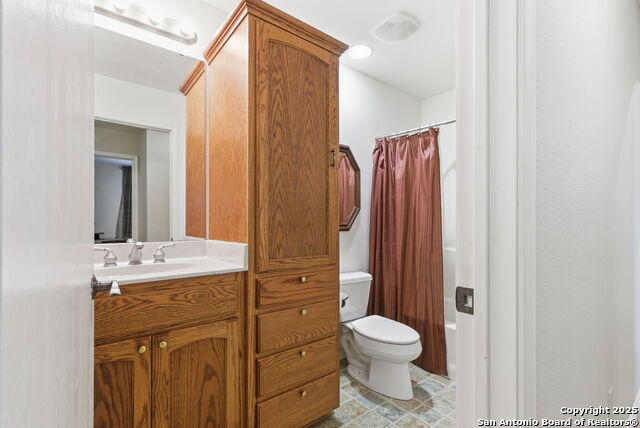 Listing photo id 41 for 212 Sunbelt Loop E