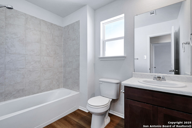 Image 21 of 25 For 5867 Kendall Pr