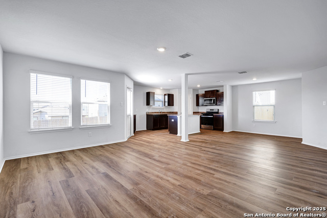 Image 3 of 25 For 5867 Kendall Pr