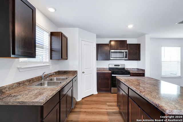 Image 9 of 25 For 5867 Kendall Pr