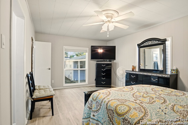 Image 12 of 16 For 551 Mayfield E