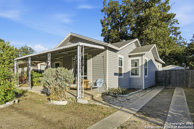 Image 2 of 16 For 551 Mayfield E