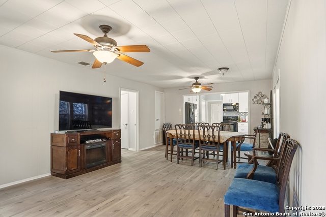 Image 7 of 16 For 551 Mayfield E