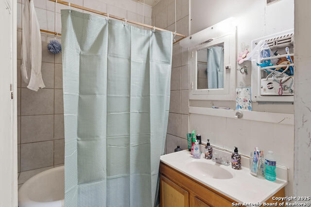 Listing photo id 4 for 603 Court E